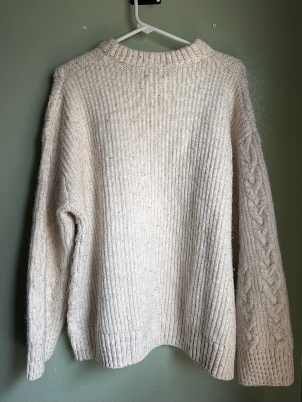 H&M Sweater - Picture 2 of 4